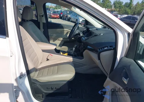 2017 Ford Escape Titanium из США, поврежденный, VIN 1FMCU9JDXHUB55968